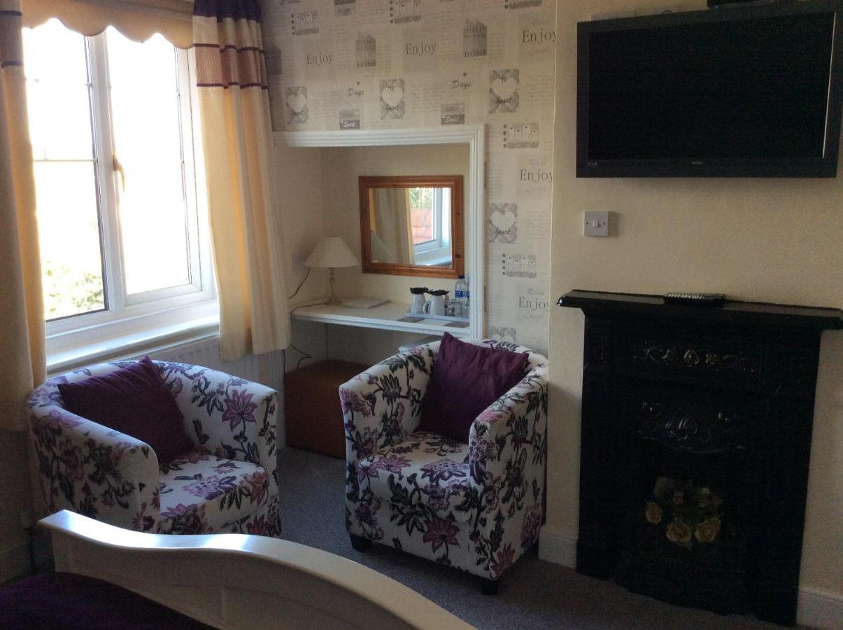 Highfield Guest House 谢林汉姆 外观 照片